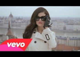 Ejercicio de listening con la canción Round & Round de Selena Gomez & The Scene | Recurso educativo 123494